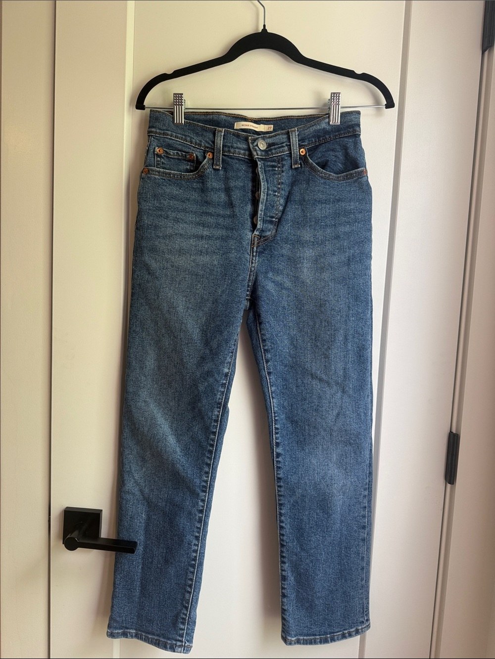 Levi’s Wedgie Straight Jean in 27W/26L